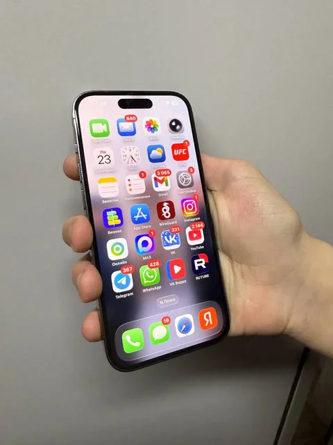 Айфон 14 Pro 256 ГБ с разбитой задней крышкой - Сетевое оборудование в Чебоксары