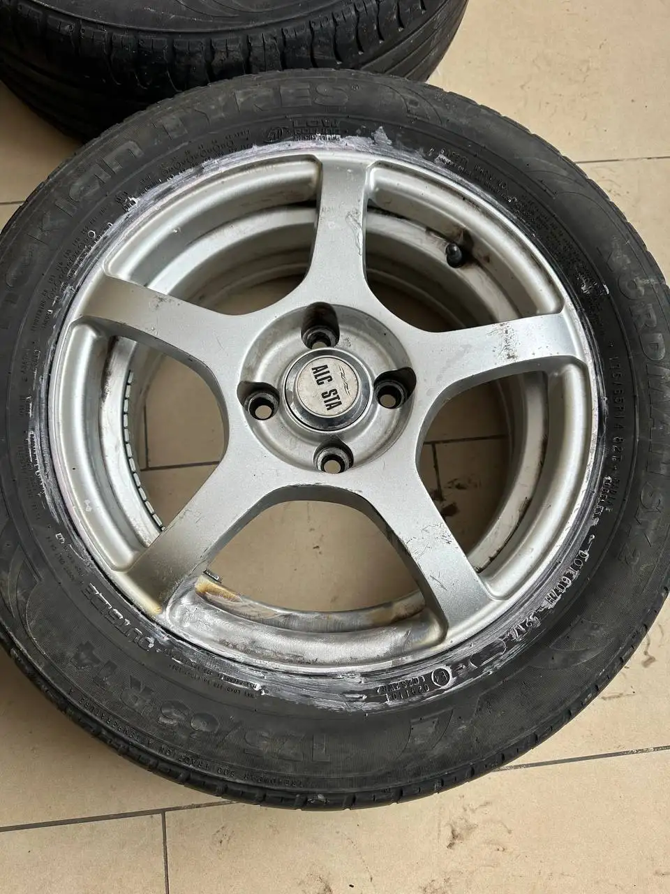 Продам комплект летних колес на литых дисках 175/65 R14 - Шины и диски (Запчасти) в Чебоксары