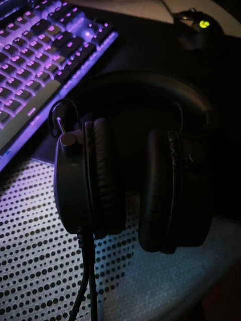 Продажа наушников - Портативные зарядные устройства в Чебоксары