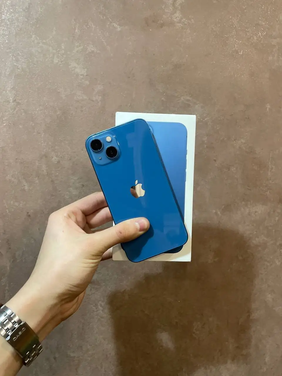 iPhone 13 128 ГБ синий - Смартфоны (Электроника) в Чебоксары