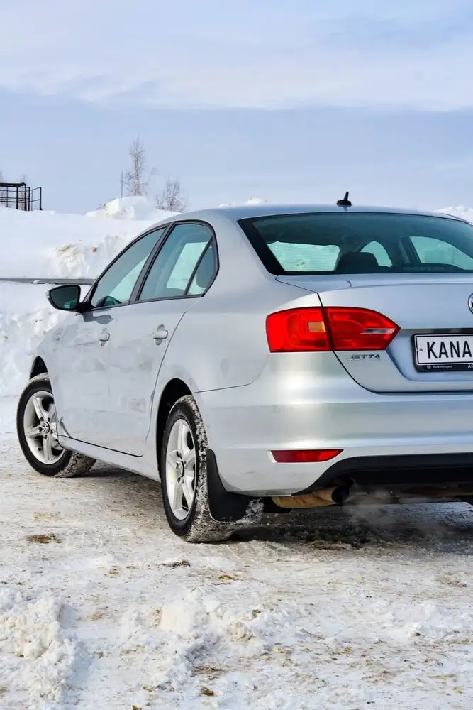 Volkswagen Jetta 2013 года, автомат - Легковые автомобили (Авто) в Канаш