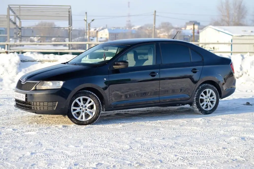 Skoda Rapid 2016 г.в., механика, 1.6, в отличном состоянии - Легковые автомобили (Авто) в Канаш