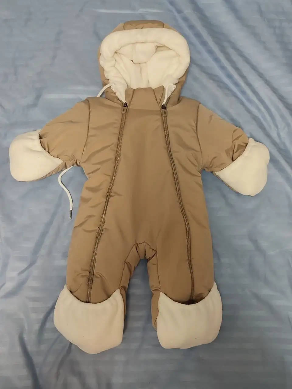 Продажа зимнего конверта и комбинезона для новорожденных - Одежда для новорожденных (Товары для детей) в Чебоксары