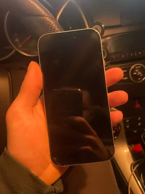 Продажа нового iPhone 15 128 ГБ - Мониторы в Чебоксары