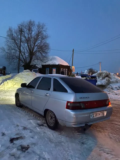 Продается ВАЗ 2112 в цвете снежная королева - Бронирование в Чебоксары
