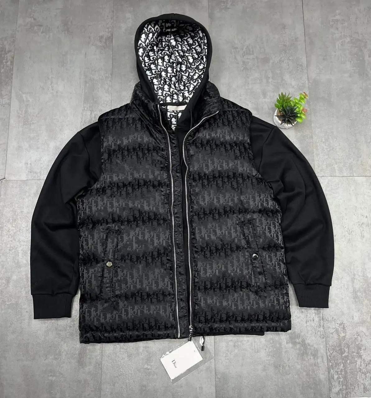 Комплект жилетка и худи - Барахолка в Чебоксары