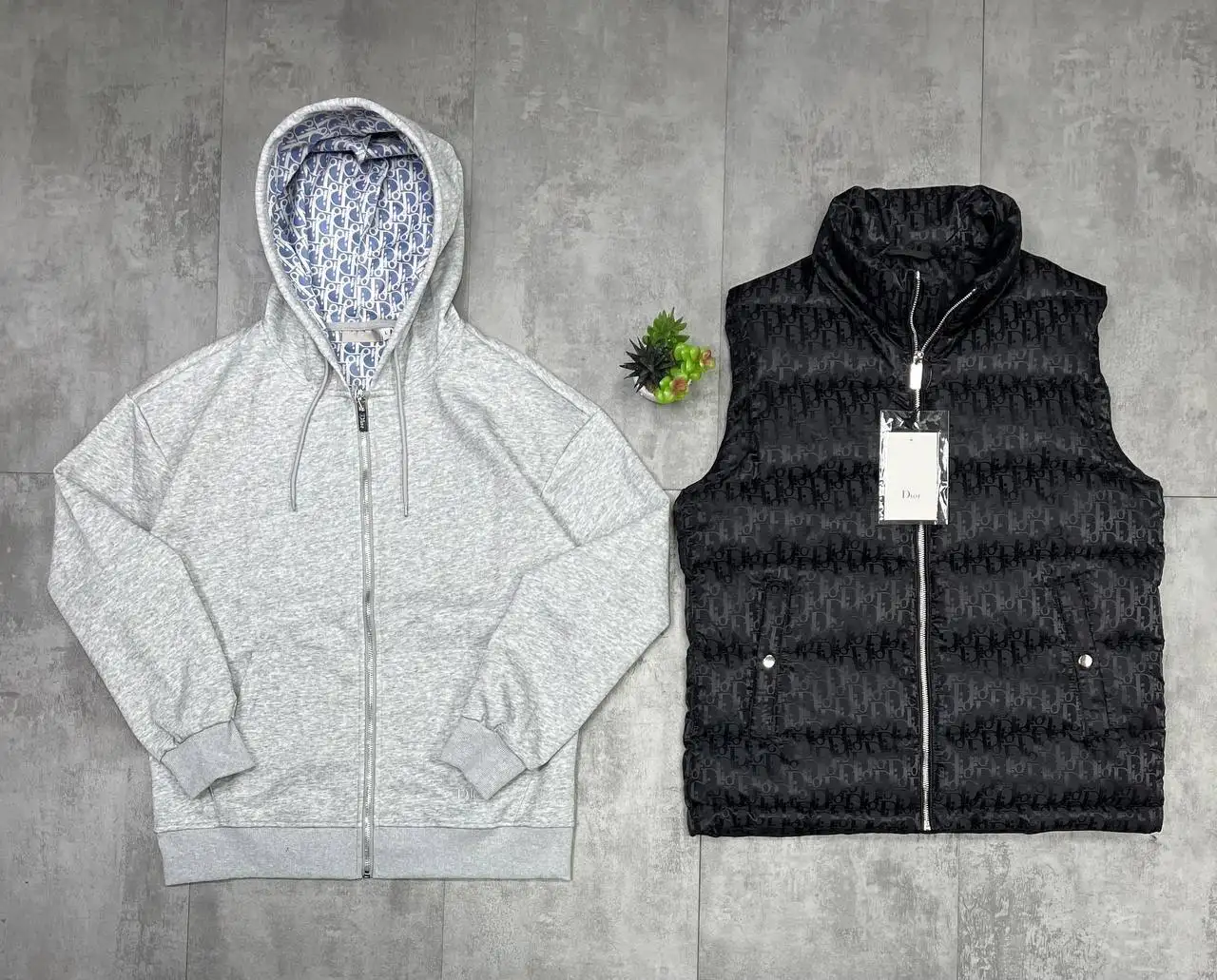 Комплект жилетка и худи - Барахолка в Чебоксары