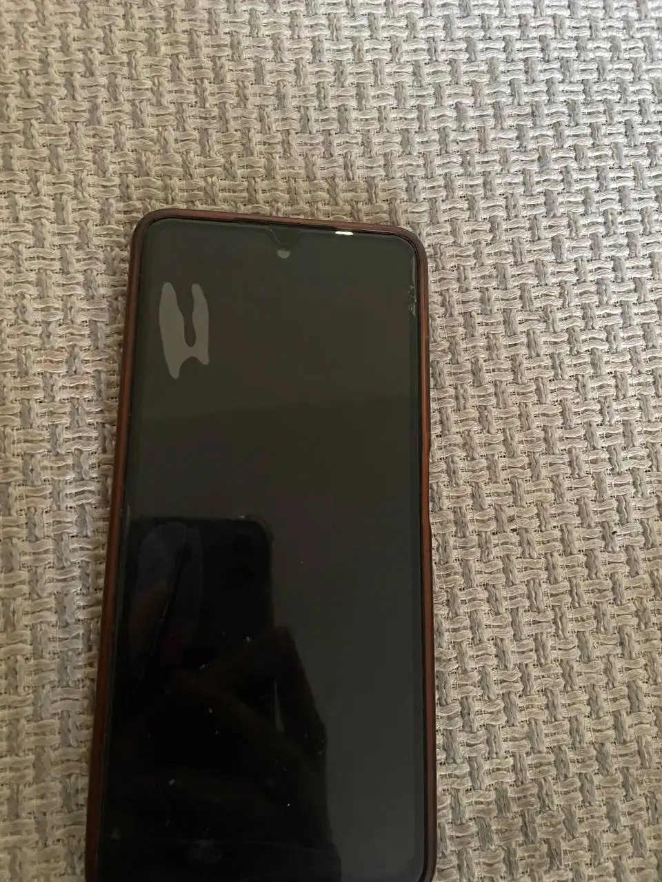 Продам тесно Спарк 20с в защитке - Смартфоны (Электроника) в Чебоксары