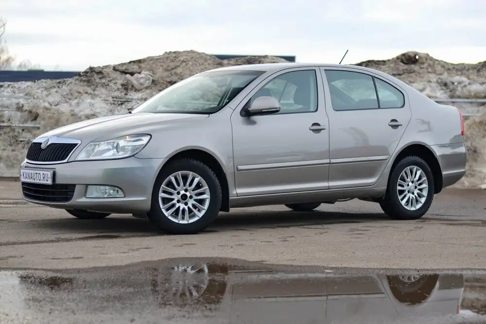 Skoda Octavia 2011 года с полной комплектацией - Легковые автомобили (Авто) в Канаш