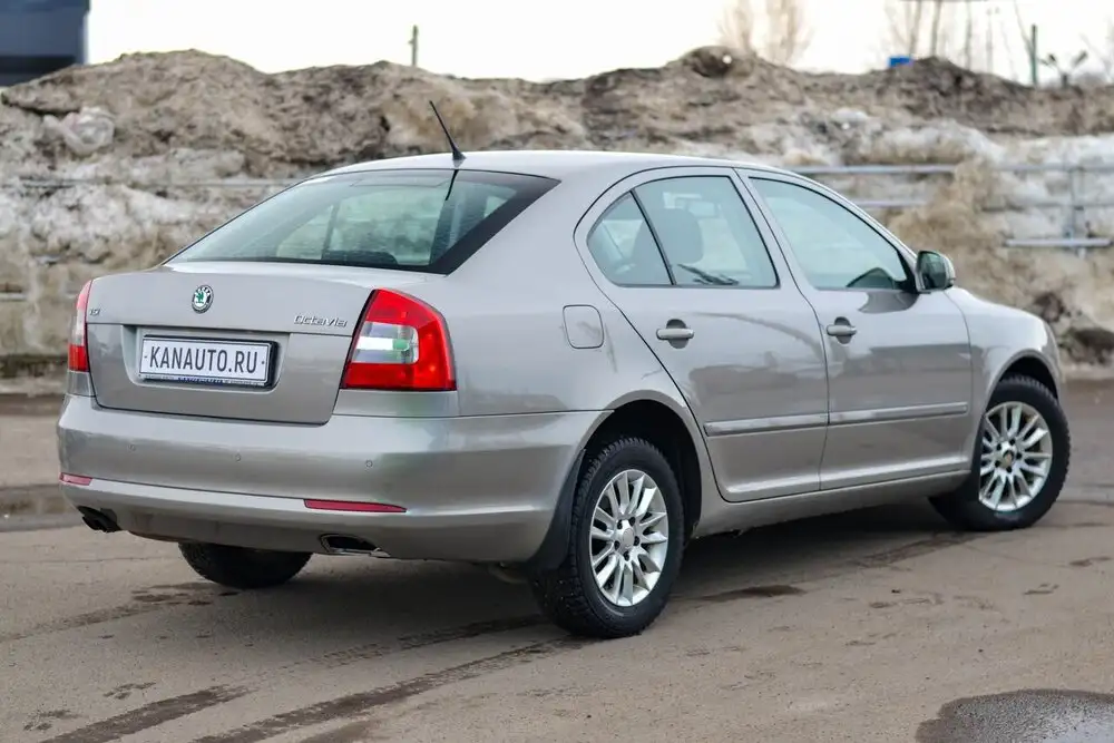 Skoda Octavia 2011 года с полной комплектацией - Легковые автомобили (Авто) в Канаш