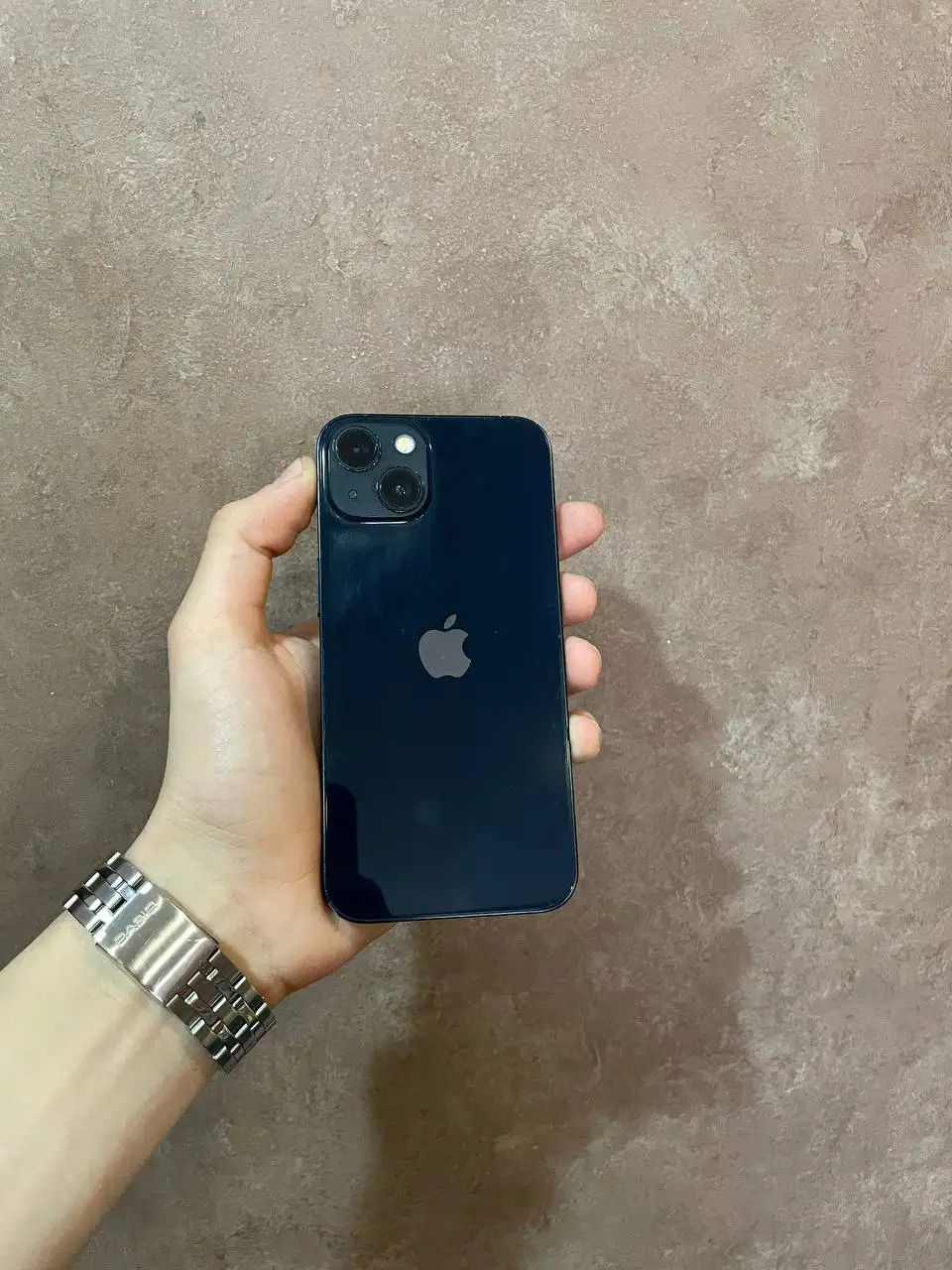 Продажа iPhone 13 128 ГБ черный - Телефоны (Электроника) в Чебоксары