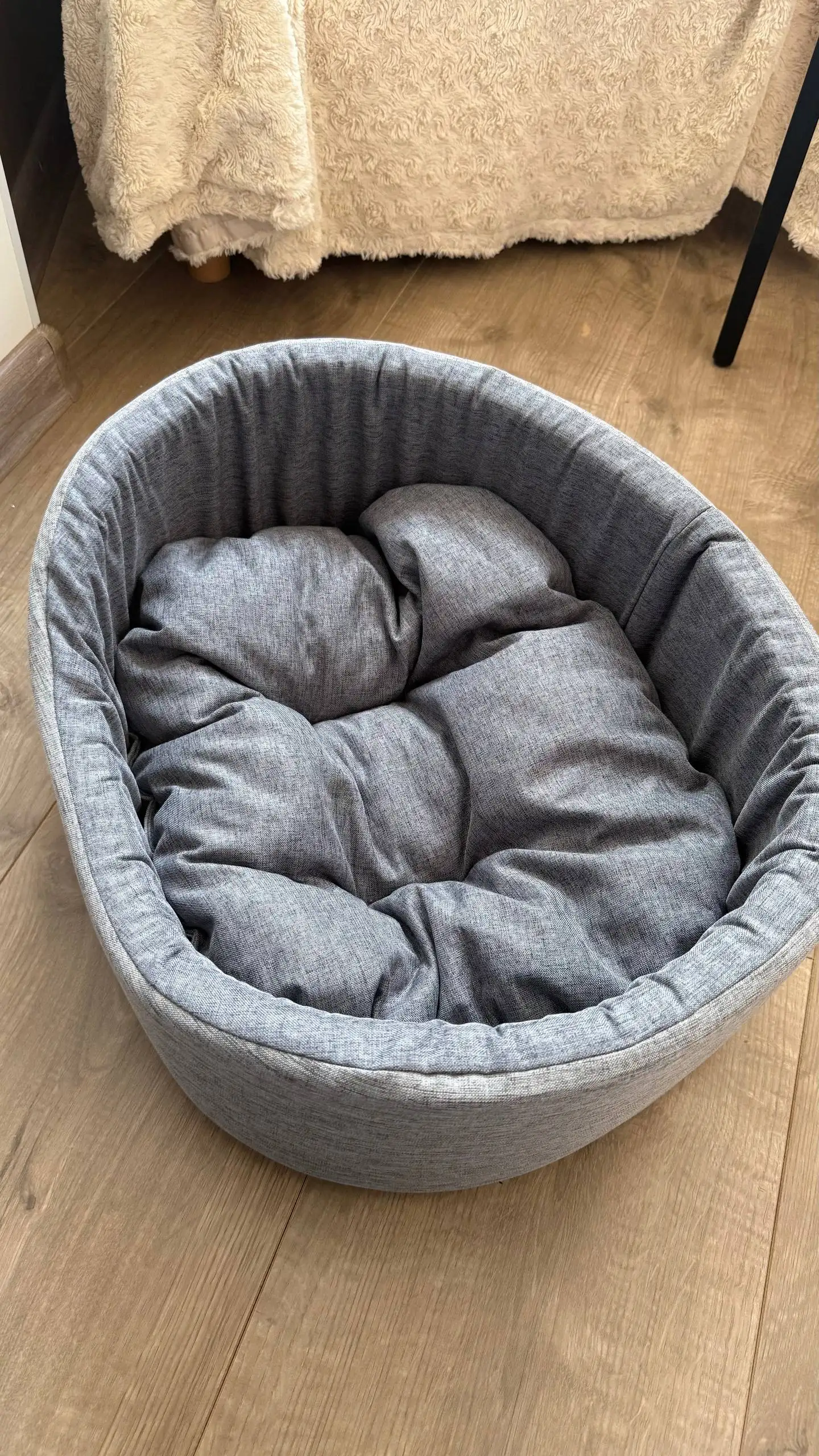 Продам новую кошачью/собачью лежанку - Барахолка в Чебоксары