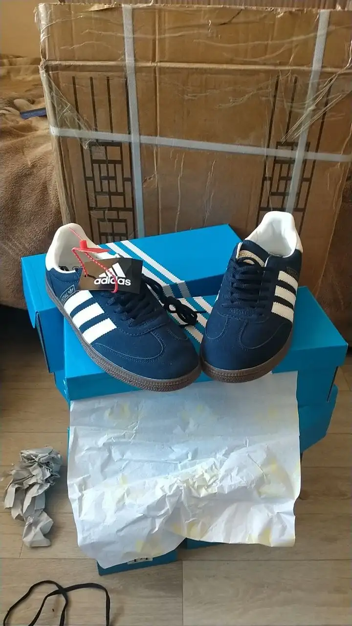 Кроссовки Adidas AAA+ - Обувь (Одежда) в Чебоксары