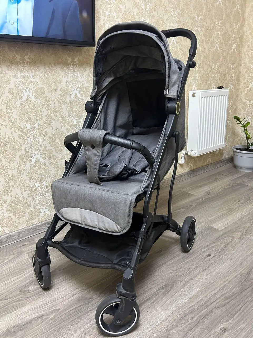 Прогулочная коляска с аксессуарами - Товары для детей в Чебоксары
