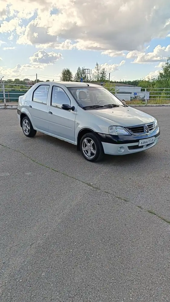 Renault Logan 2006 г.в., 1.6 механика - Легковые автомобили (Авто) в Канаш
