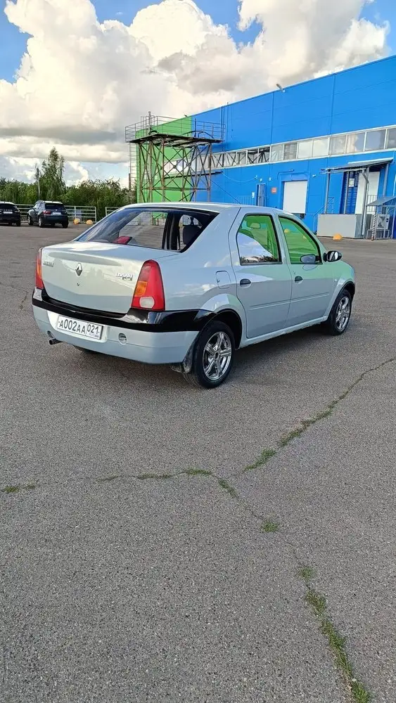 Renault Logan 2006 г.в., 1.6 механика - Легковые автомобили (Авто) в Канаш