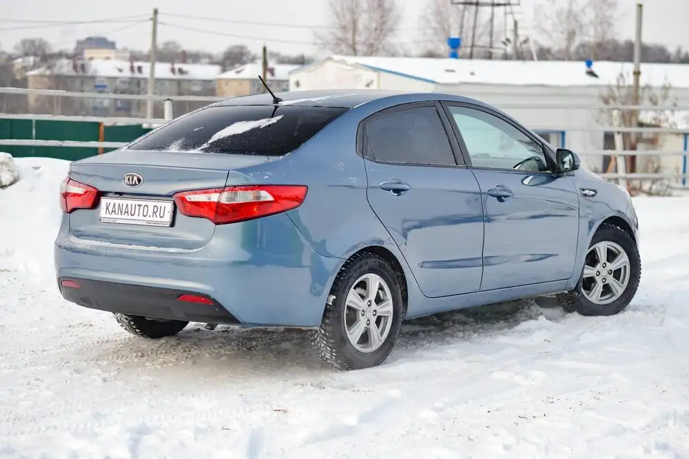 Продажа Kia Rio 2013 года в Канаше - Легковые автомобили (Авто) в Канаш
