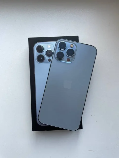 Продается iPhone 13 Pro Max 128 ГБ голубой - Электроника в Чебоксары