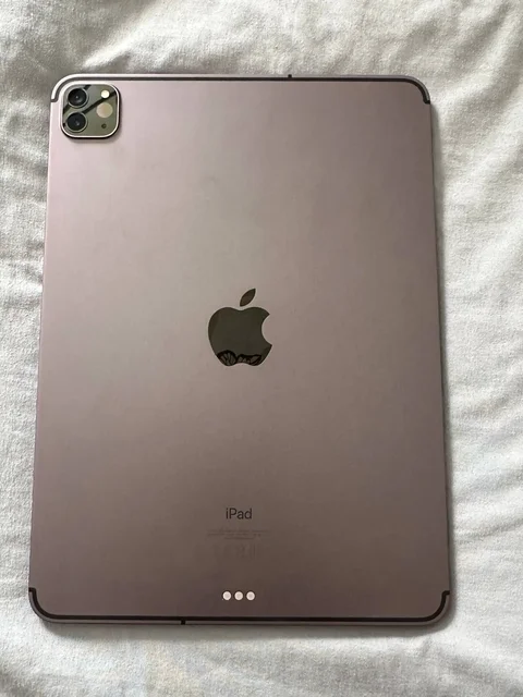 Продажа iPad Pro 11 256гб - Компьютерные клавиатуры в Чебоксары