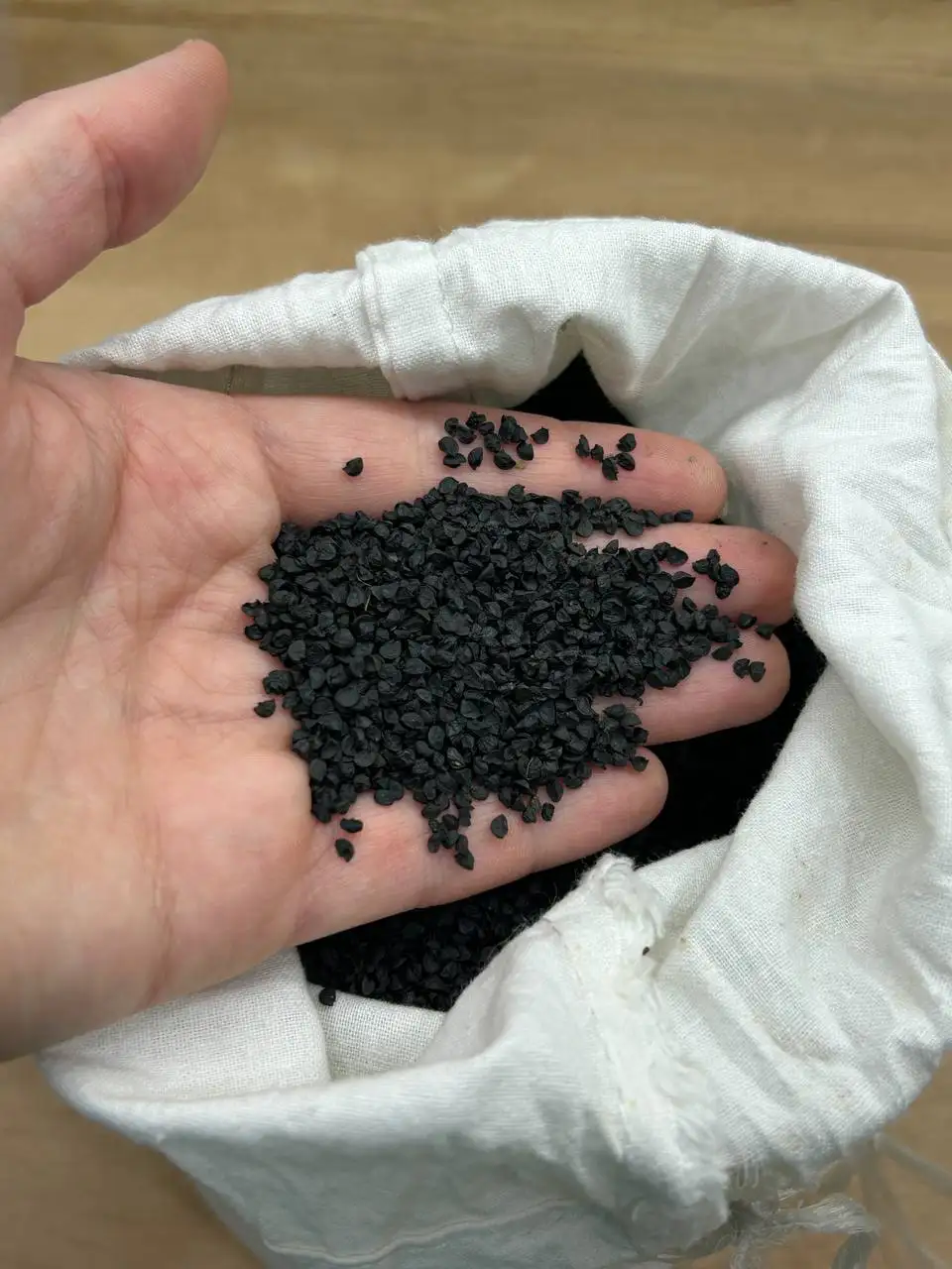 Продажа лука-севка и семян лука с огорода - Продукты питания (Барахолка) в Чебоксары