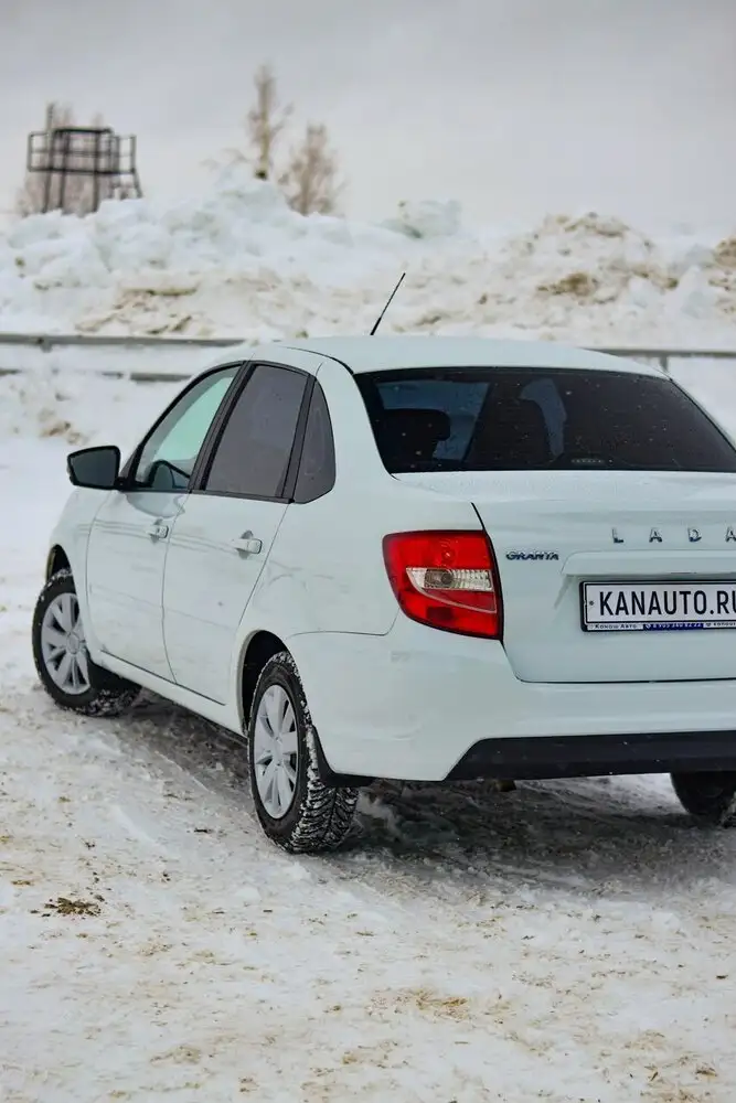 Lada Granta 2023 года в Канаше - Легковые автомобили (Авто) в Канаш