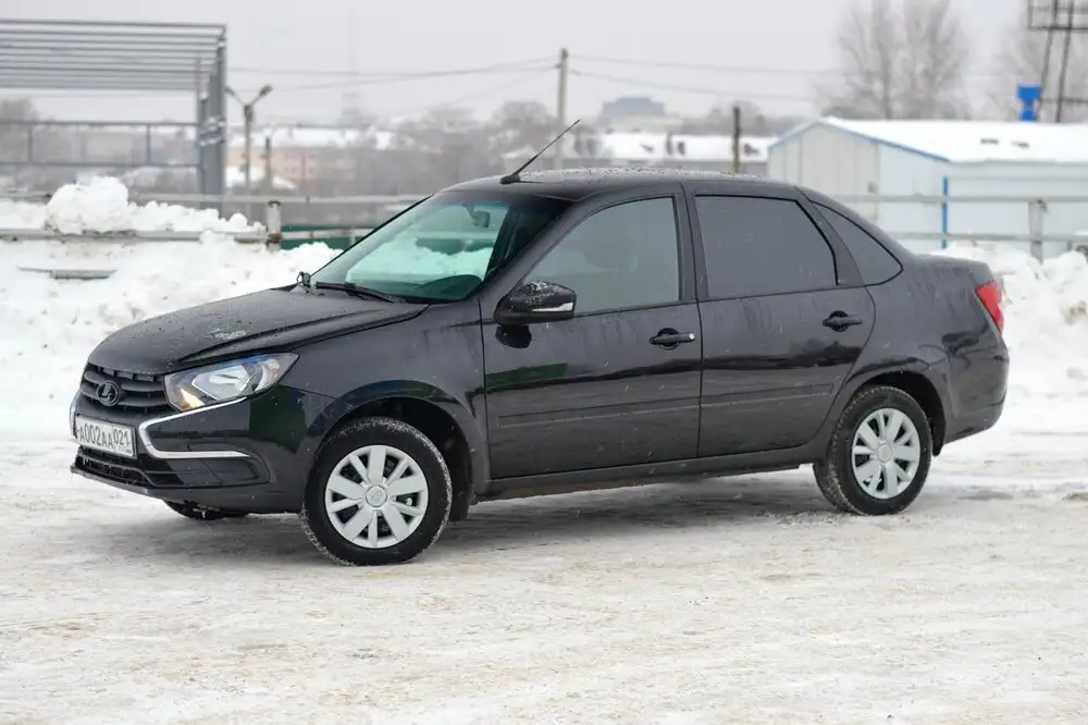 Lada Granta 2024 года, 1.6 механика, 1 владелец - Легковые автомобили (Авто) в Канаш