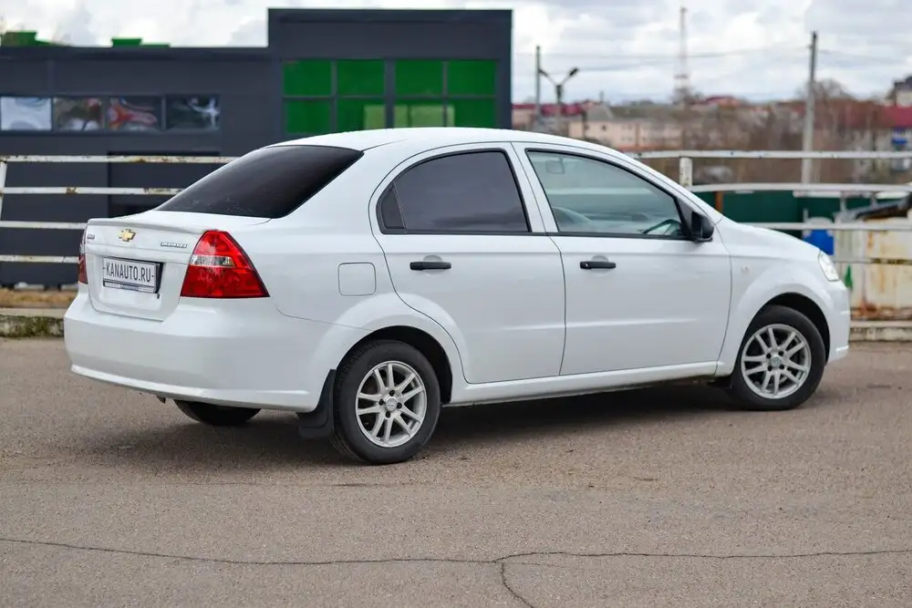 Chevrolet Aveo 2011 - Легковые автомобили (Авто) в Канаш