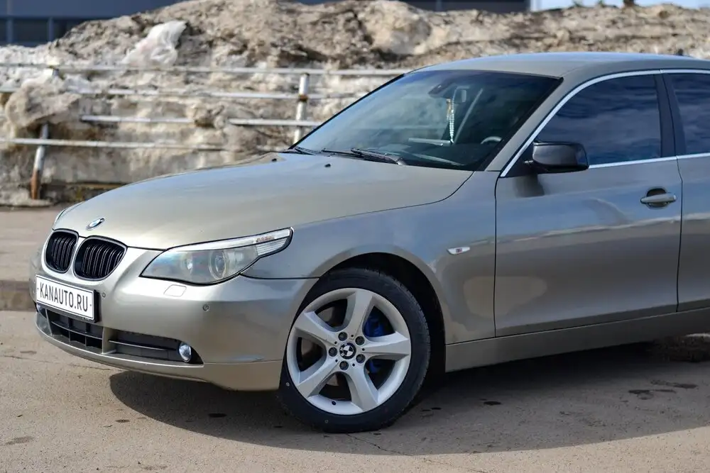 BMW 5 Series (2003, 2.2L) в кредит - Легковые автомобили (Авто) в Канаш