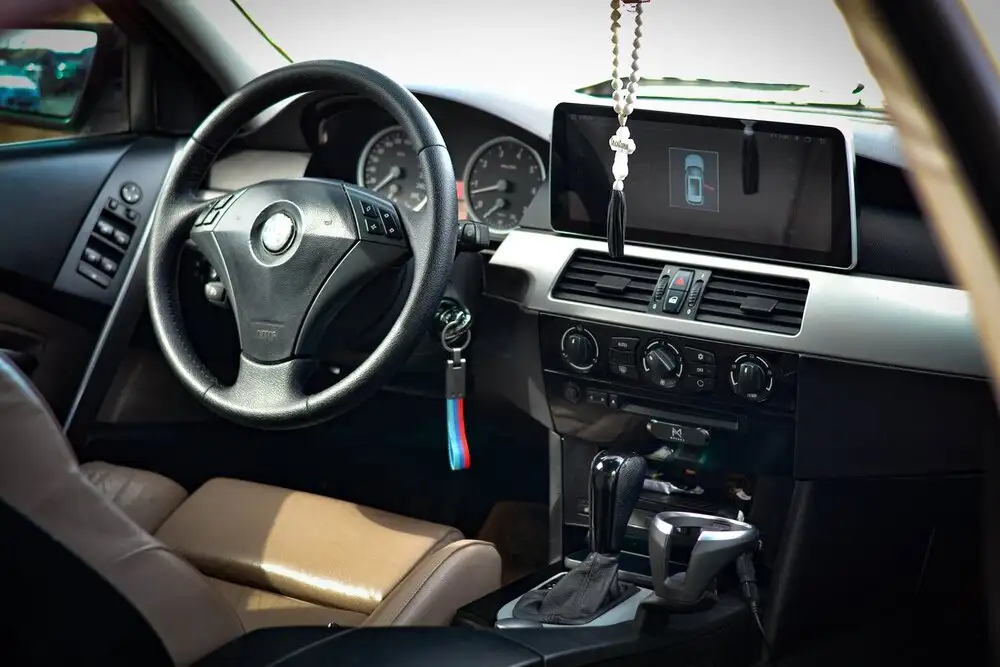 BMW 5 Series (2003, 2.2L) в кредит - Легковые автомобили (Авто) в Канаш