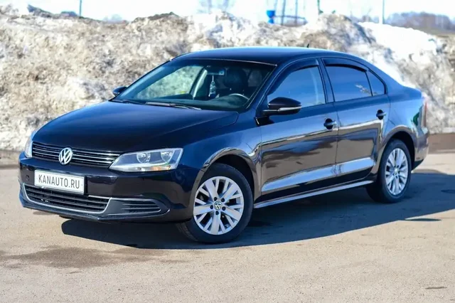 Volkswagen Jetta 2014, 1.6 автомат - Авто в Канаш
