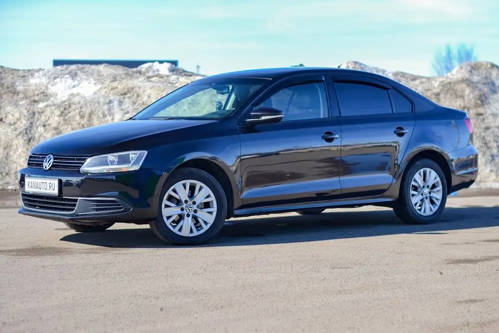 Volkswagen Jetta 2014, 1.6 автомат - Авто в Канаш