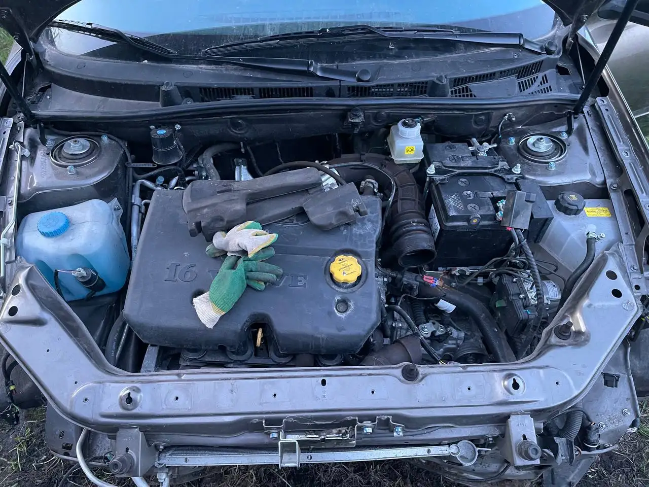 Двигатель и коробка 1.6 106hp AMT из Чебоксар - Запчасти и компоненты (Авто) в Чебоксары