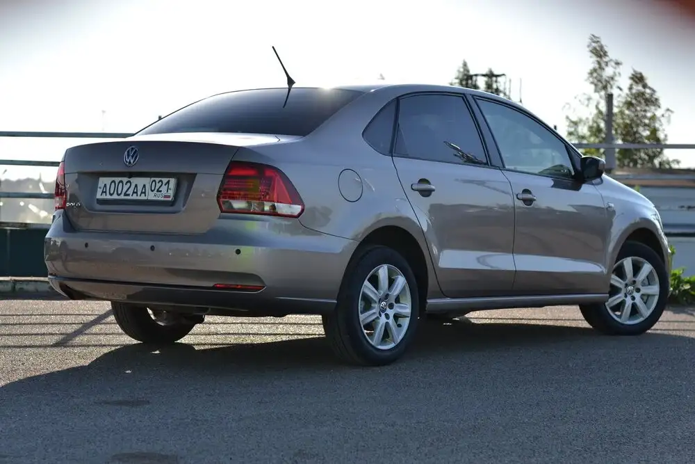 Volkswagen Polo 2016 - Легковые автомобили (Авто) в Канаш