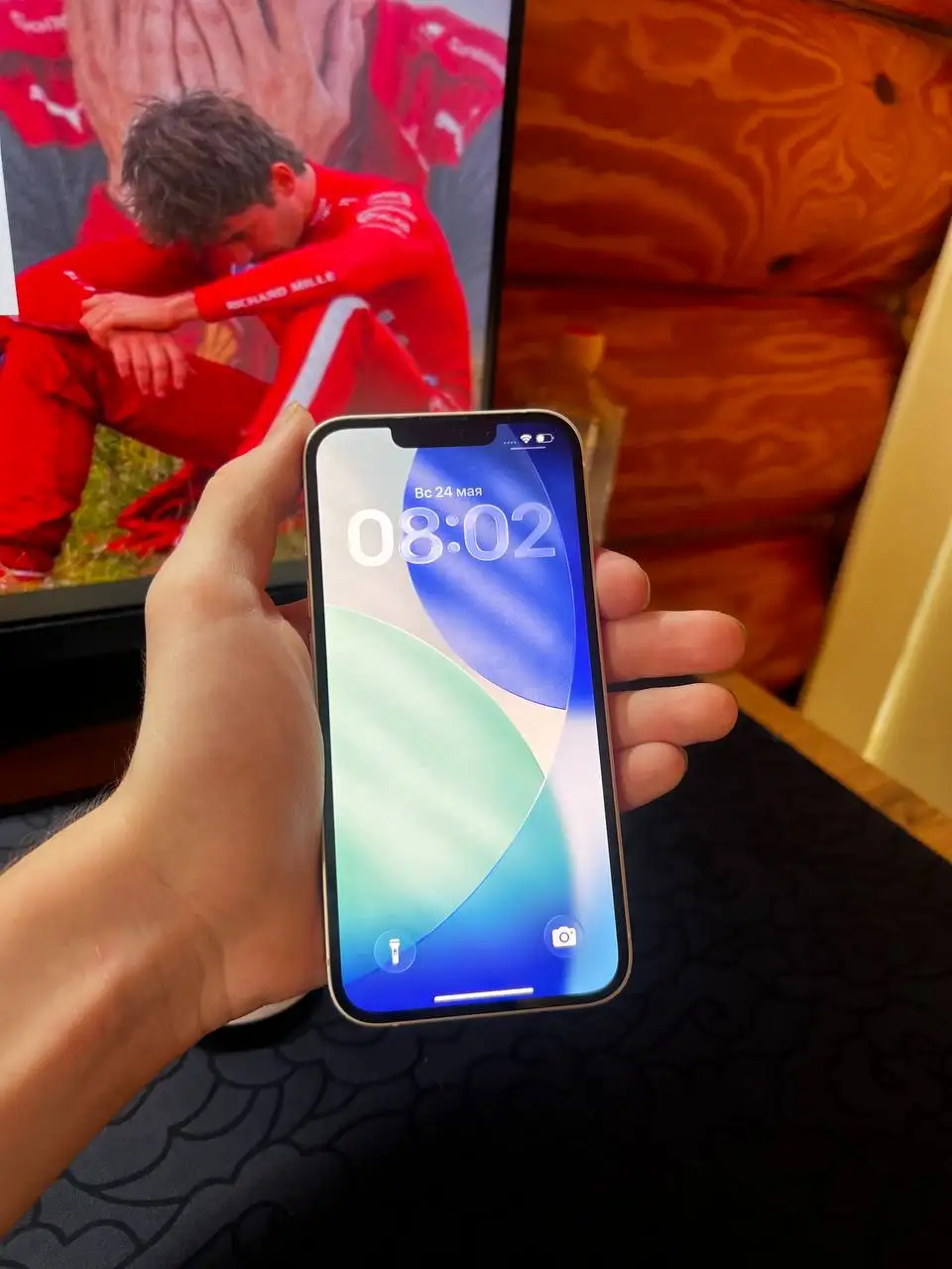 Продаю iPhone 13 128 ГБ серый - Смартфоны и гаджеты (Электроника) в Чебоксары