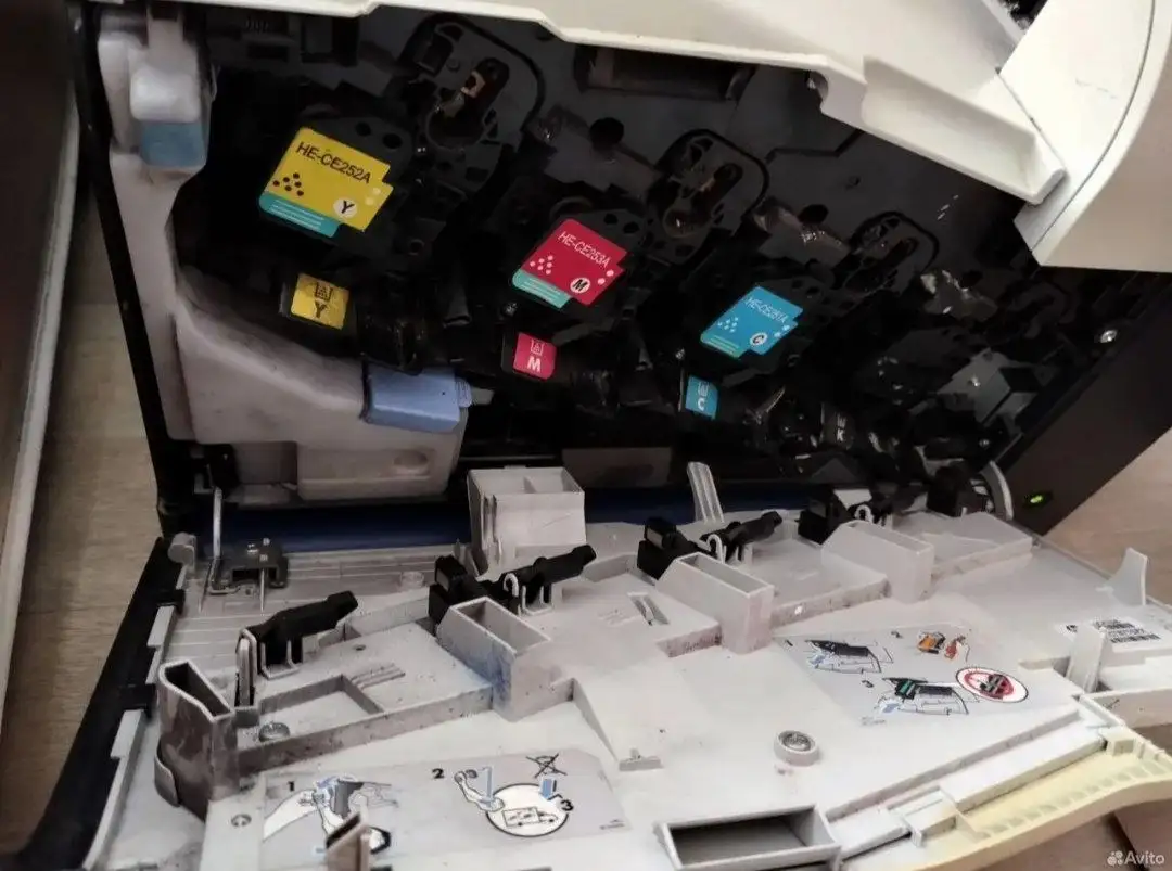 Принтер HP LaserJet CP3525dn цветной лазерный - Принтеры и МФУ (Электроника) в Чебоксары