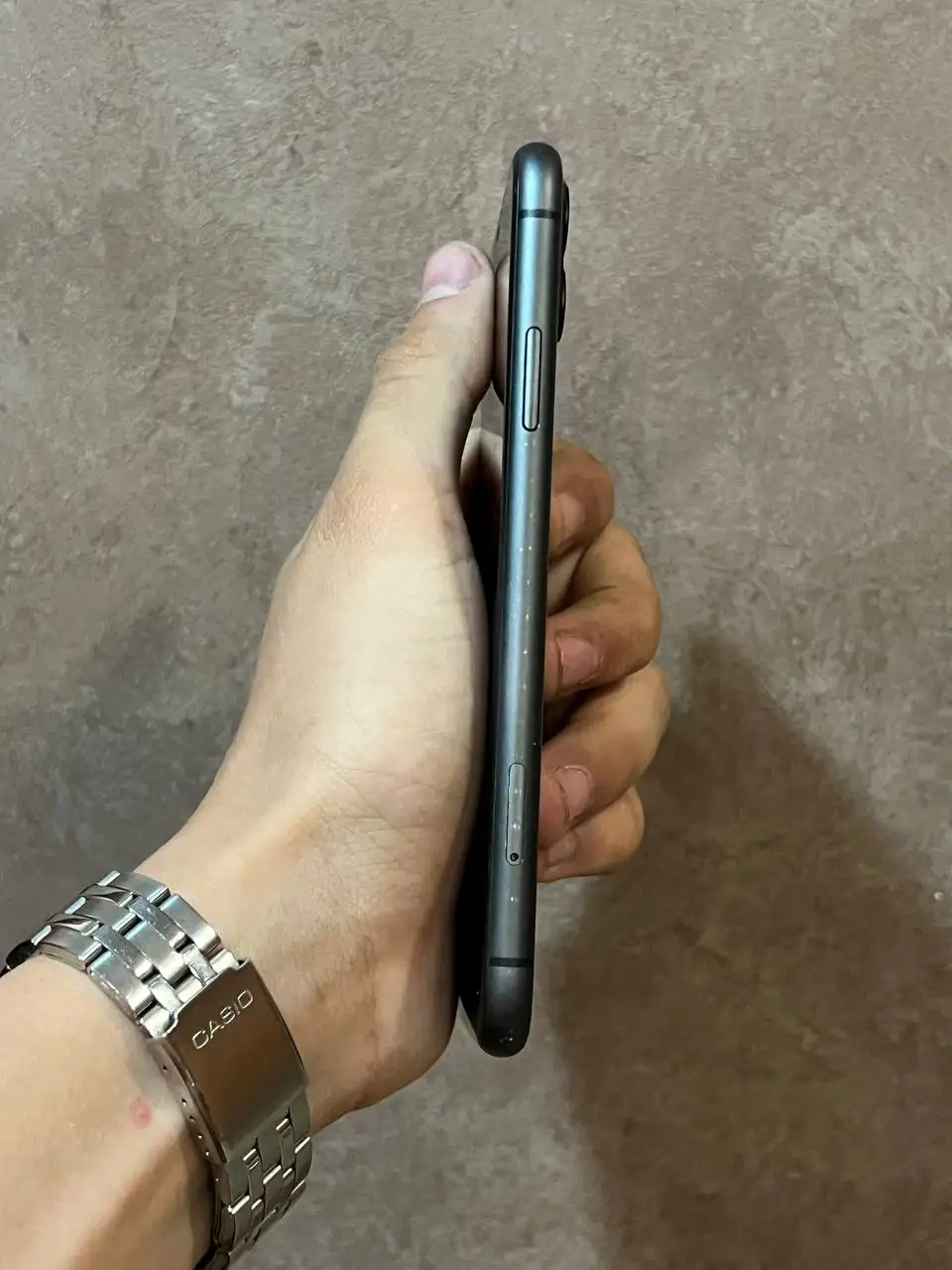Продаю iPhone 11 64GB черный - Смартфоны (Электроника) в Чебоксары