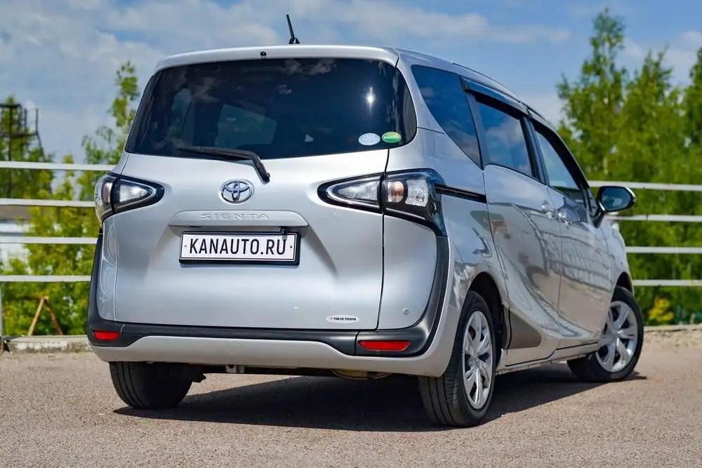 Toyota Sienta 2019 - Легковые автомобили (Авто) в Канаш