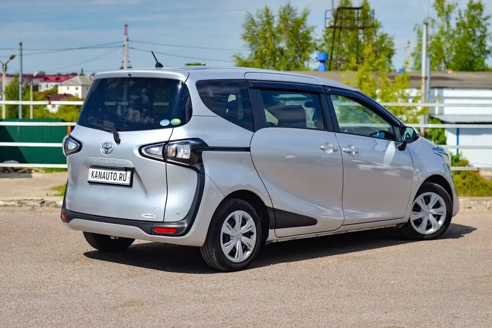 Toyota Sienta 2019 - Легковые автомобили (Авто) в Канаш