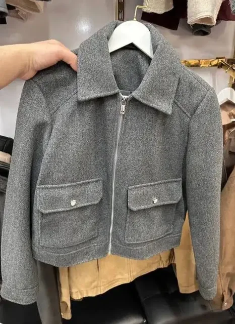 Продажа пиджака и бомбера - Женская в Чебоксары
