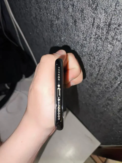 iPhone X (10) 64GB с трещиной на экране - Запчасти и неисправные устройства в Чебоксары