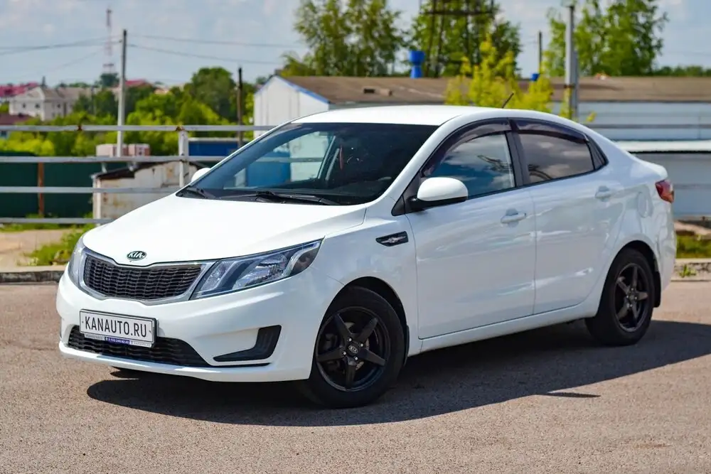 Kia Rio 2014 - Легковые автомобили (Авто) в Канаш