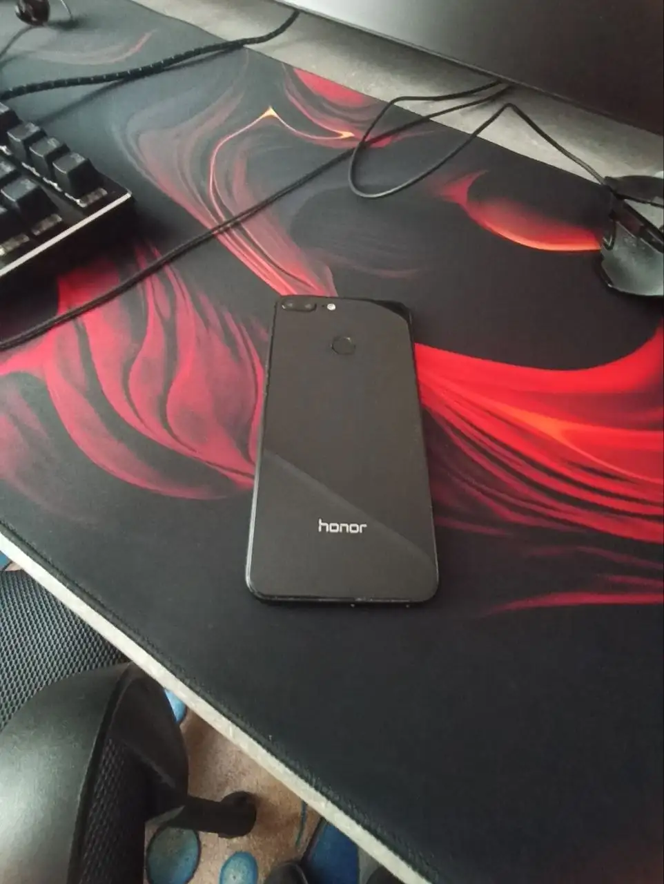 Honor 9 Lite битый экран, не работает отпечаток - Смартфоны (Электроника) в Чебоксары