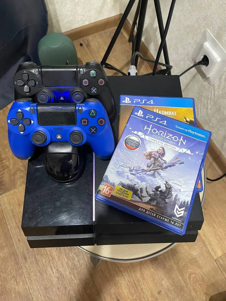 Sony Playstation 4 FAT 500GB с двумя геймпадами и играми - Игровые приставки (Электроника) в Чебоксары