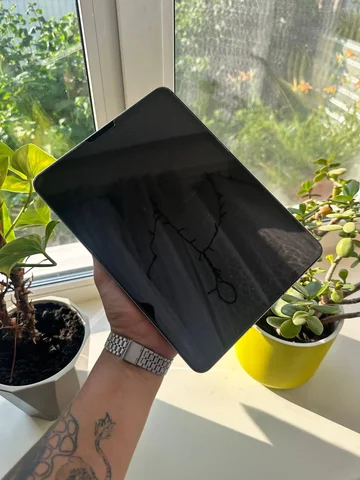 iPad Pro 11 M2 (2022) 256GB WIFI+SIM - Планшеты в Чебоксары