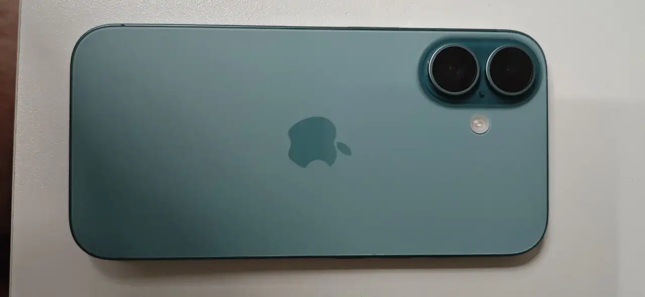 iPhone 16 256Gb бирюзовый, идеальное состояние - Смартфоны (Электроника) в Чебоксары