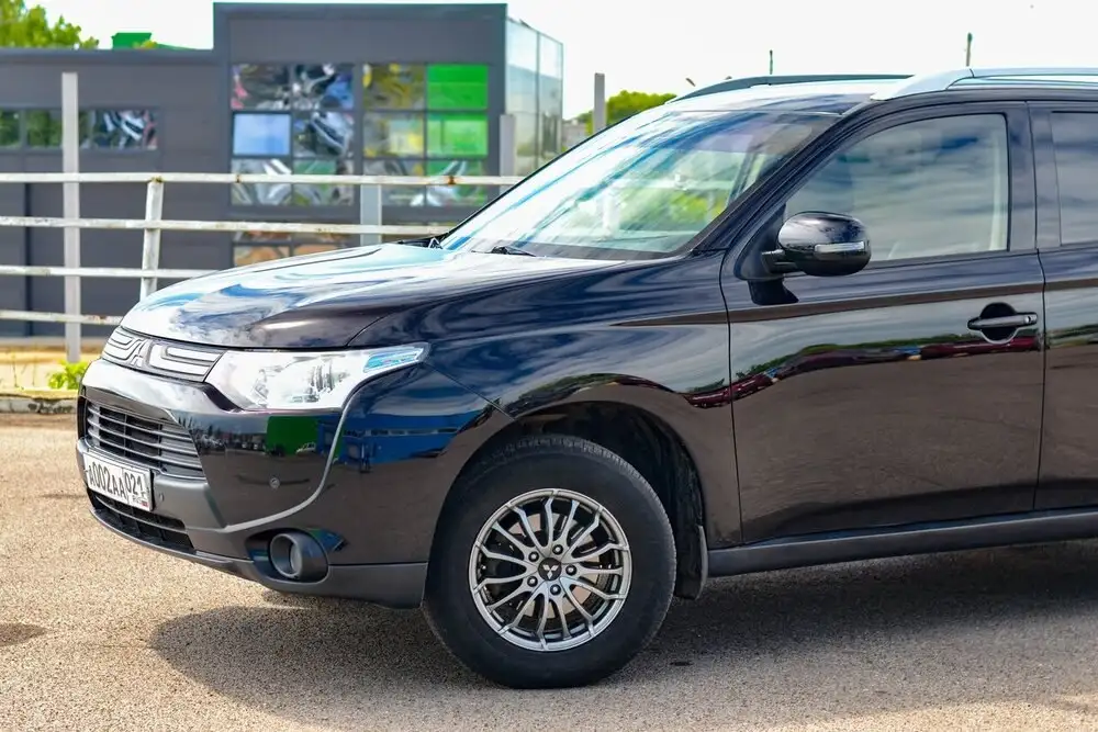 Mitsubishi Outlander 2012 - Легковые автомобили (Авто) в Канаш