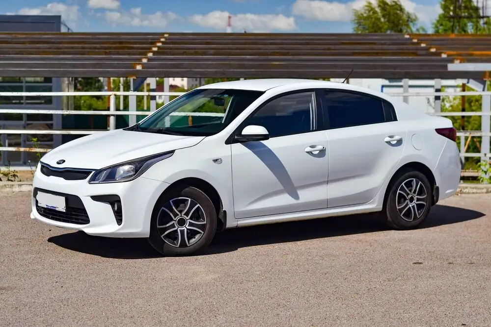 Kia Rio 2018, 1.4MT, в кредит и за наличные - Легковые автомобили (Авто) в Канаш