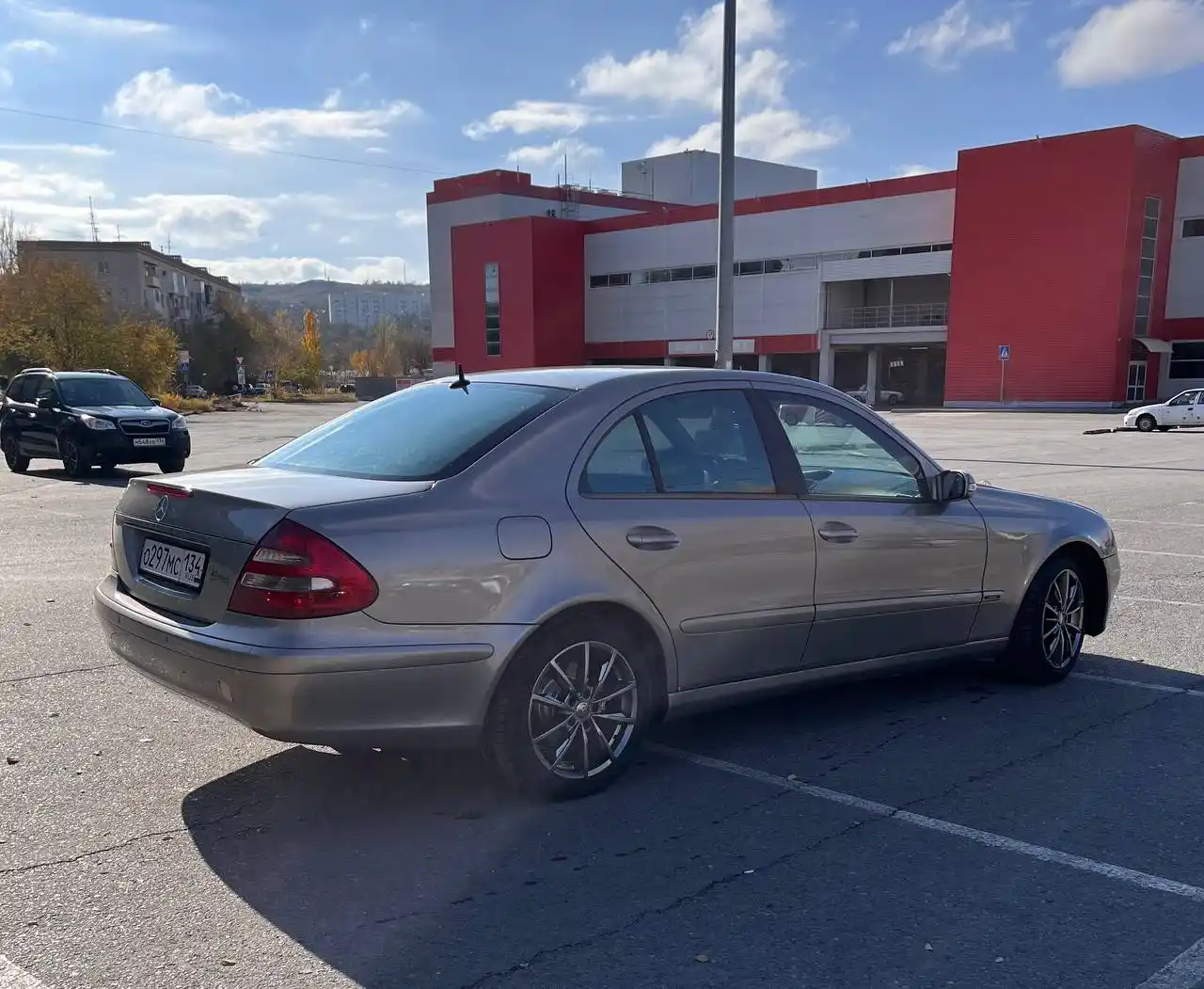 Mercedes Benz w211 2003 года