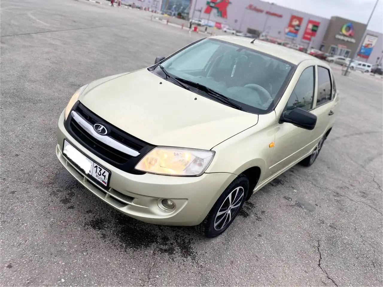 Lada Granta 2013 года