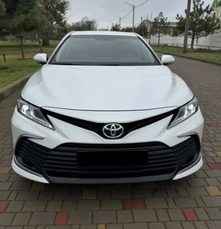 Toyota Camry 2021 бензин 2.5 передний привод